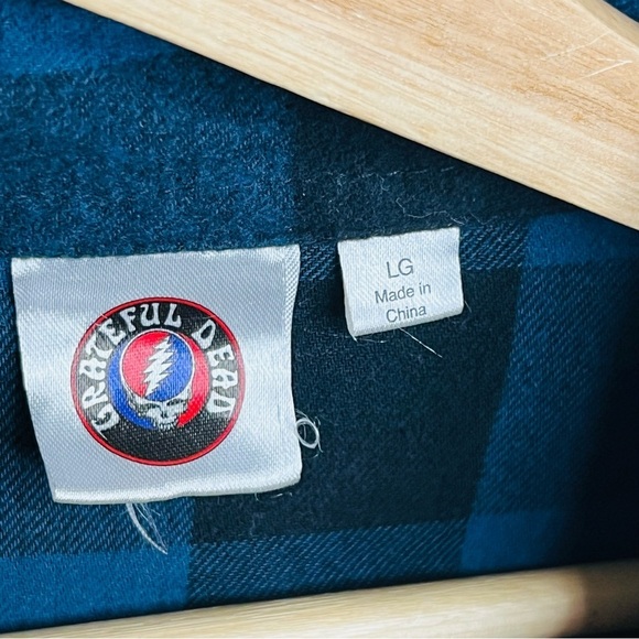 The Grateful Dead Classic Graphic lightweight Flannel L - Picture 6 of 6